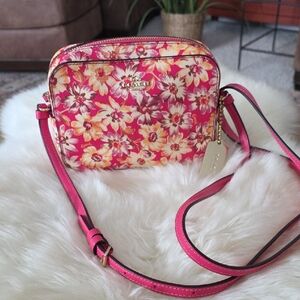 Cute Colorful Coach Vintage Daisy Script Floral Camera Bag Crossbody 💓🌸🌻💛